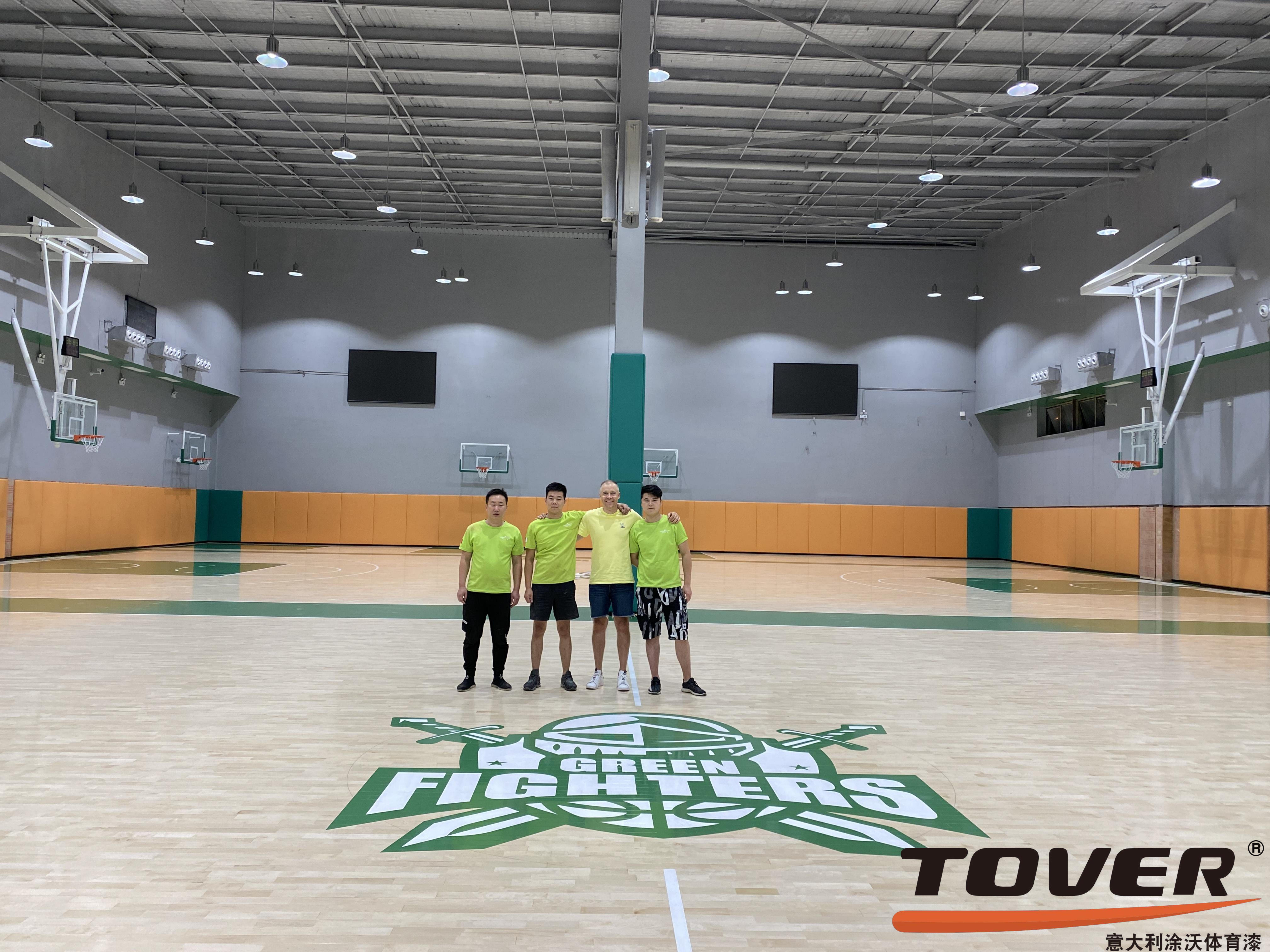 上海浦东新区GREEN FIGHTER篮球俱乐部彩漆面漆LOGO施工